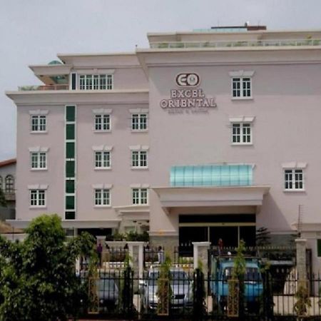 Exel Oriental Hotel & Suites Lagos Esterno foto